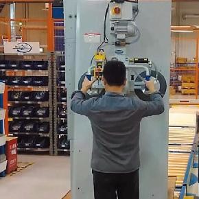 高壓櫃門闆安裝